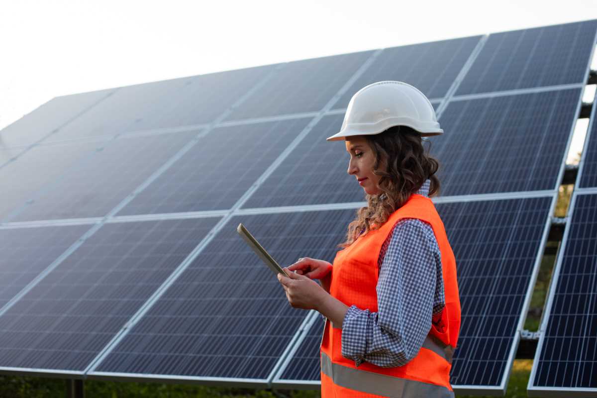 Explore Seven Exciting Career Options for Ethical Technologists in Renewable Energy