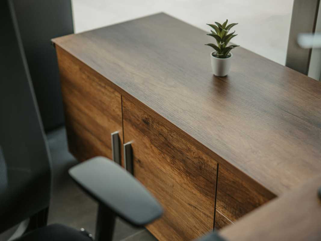 Enhance Your Home Office with Ergonomic and Stylish Furniture Choices